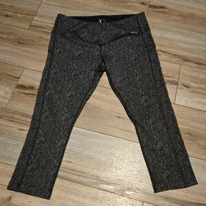 Mondetta Black and Gray Patterned Leggings